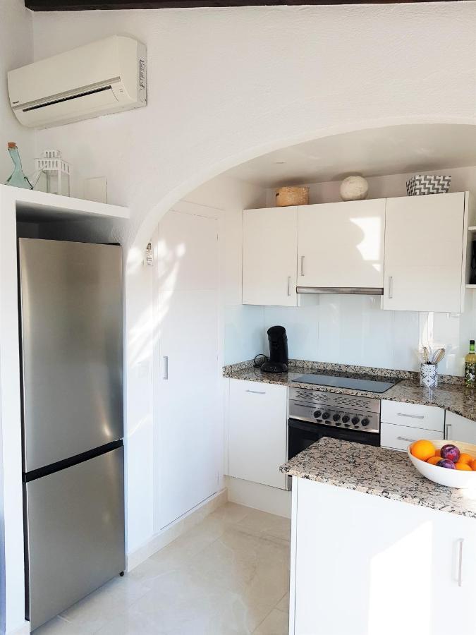 Neu Renovierte Villa Mit Privatem Pool Fusslaeufig Zum Meer Benissa Exterior photo